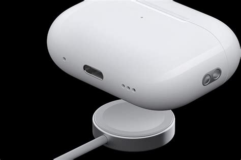 apple airpods pro usb c.